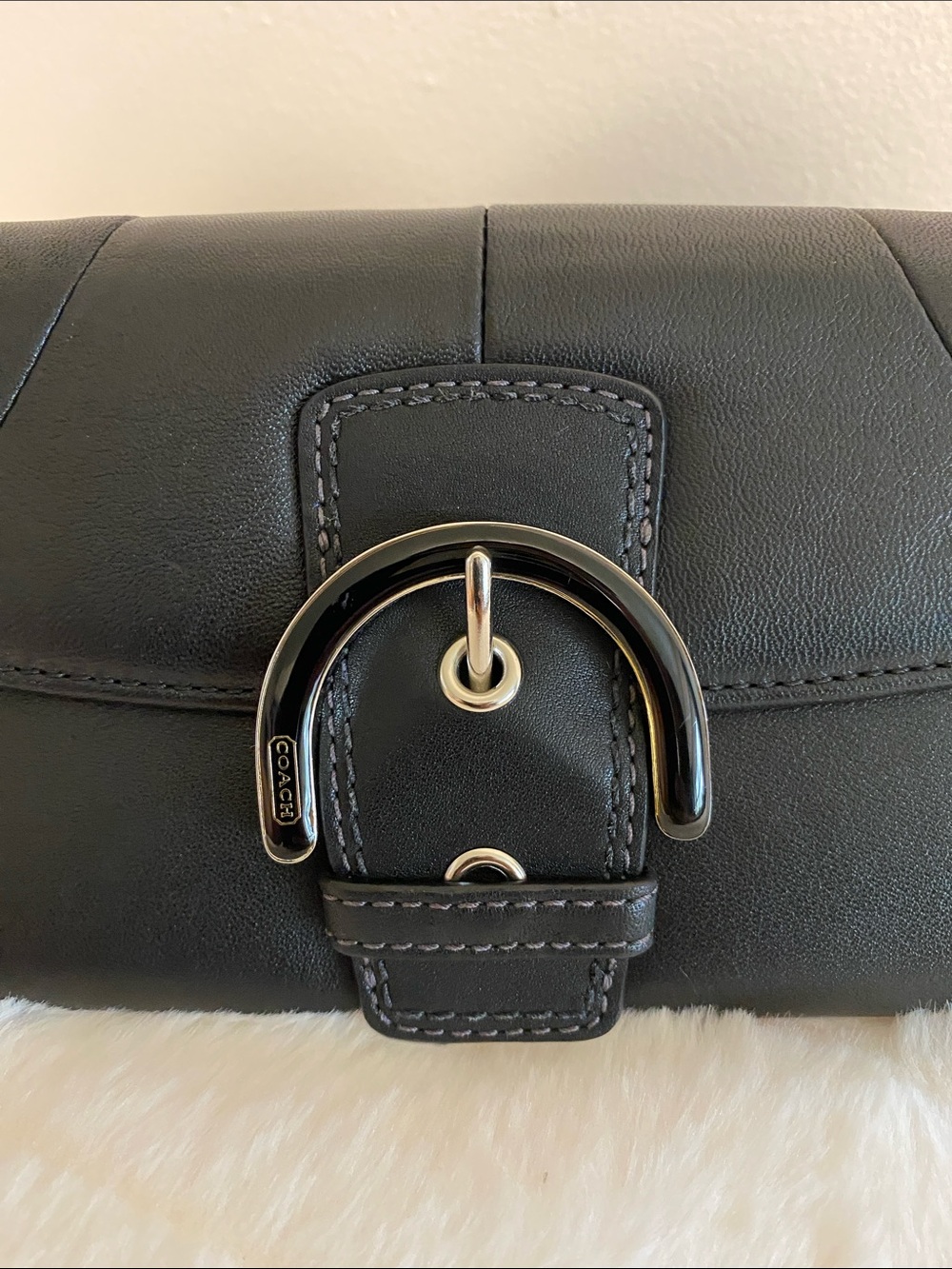NWT Vintage Soho Leather Buckle Slim Envelope / Tri-Fold Wallet - Picture 4 of 17